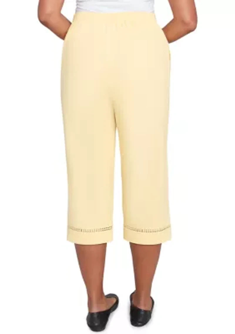Petite Rise & Shine Dot Lace Trim Capri Pants
