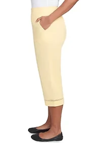 Petite Rise & Shine Dot Lace Trim Capri Pants