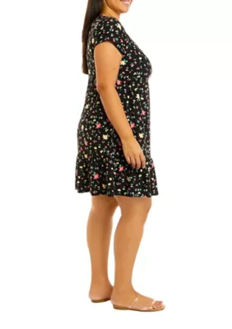 Plus Short Sleeve Crew Neck Babydoll Dress