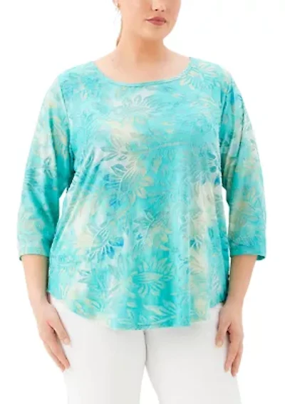Plus 3/4 Sleeve Burnout Shirttail Top