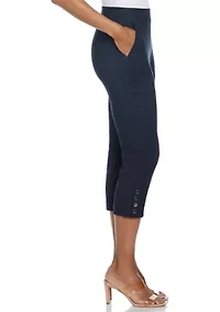 Petite Indigo Rinse Rivet Detail Pull-On Capri Pants