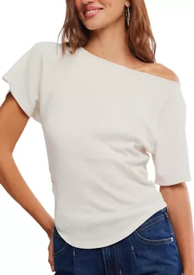 Lucy Off-The-Shoulder T-Shirt