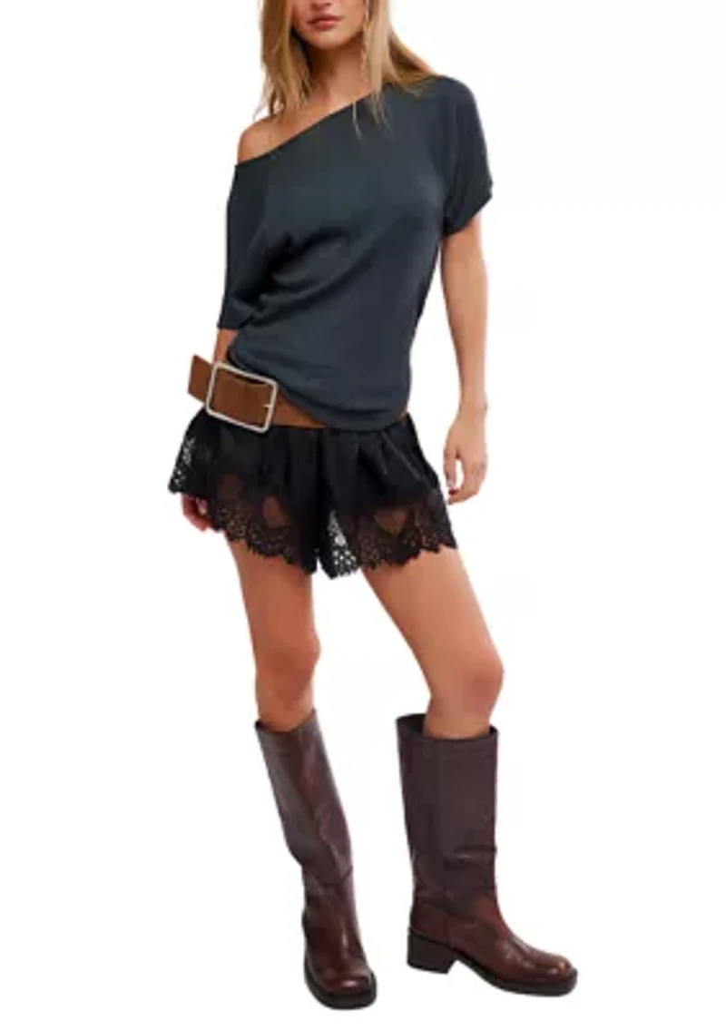 Lucy Off-The-Shoulder T-Shirt