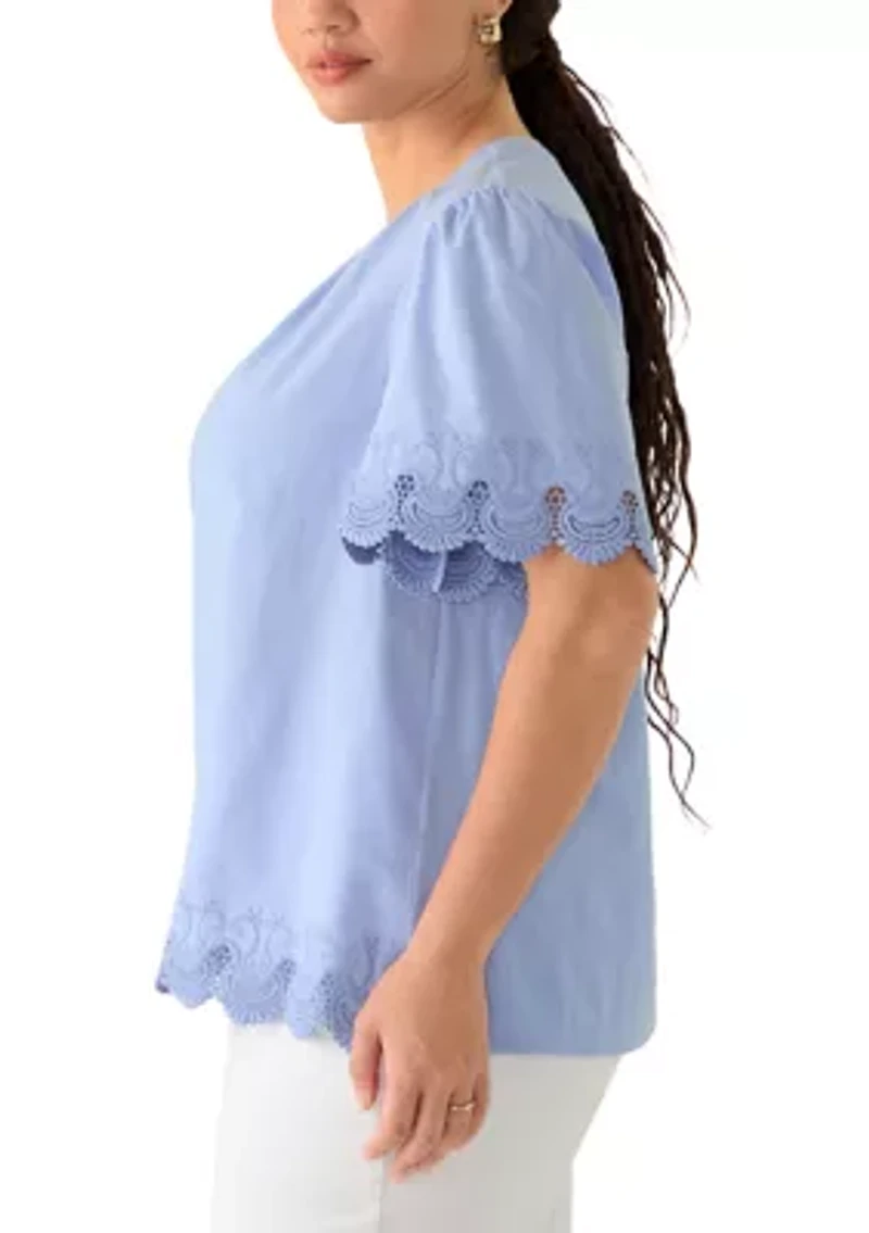 Plus Short Sleeve Split Neck with Scallop Lace Trim Top