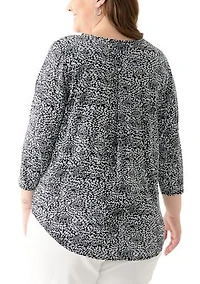 Plus 3/4 Sleeve Pleat Back Knit Top