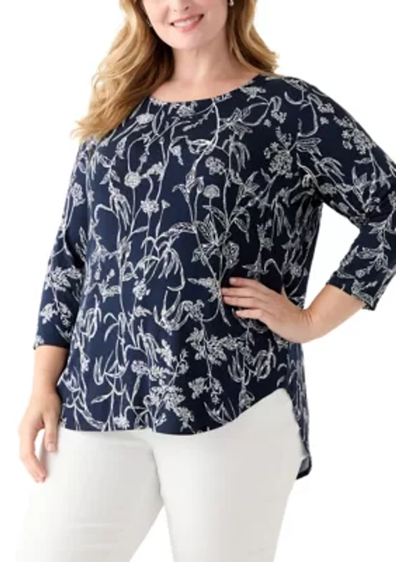 Plus Three-Quarter Sleeve Pleatback Tee