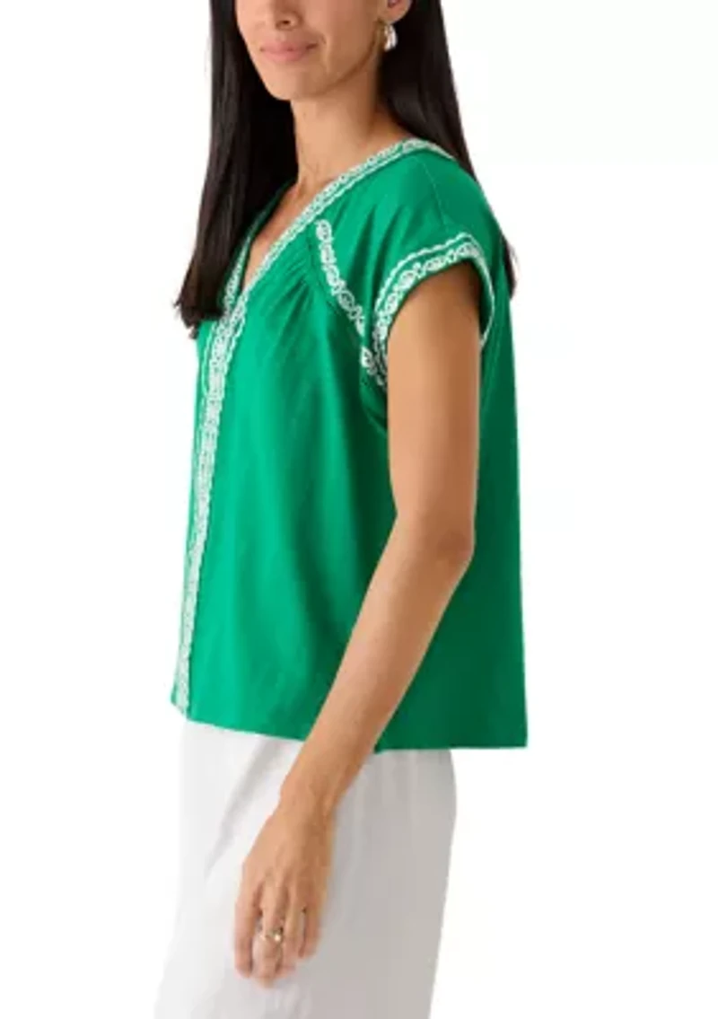 Women's Short Sleeve Embroidered V-Neck Knit Top