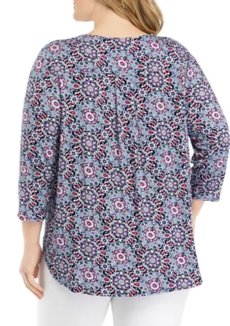 Plus 3/4 Sleeve Pleat Back Knit Top