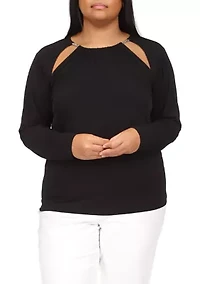 Plus Solid Chain Cutout Top