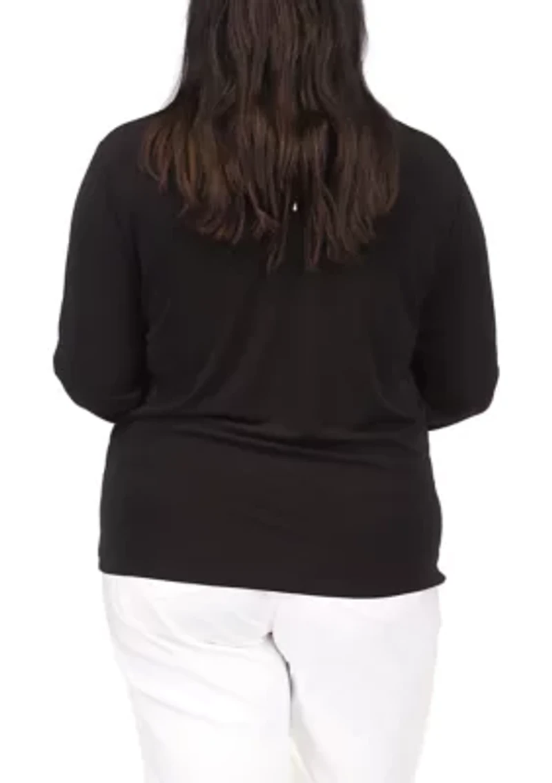 Plus Solid Chain Cutout Top