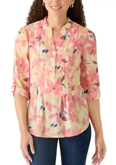 Petite 3/4 Sleeve Pintuck Floral Top