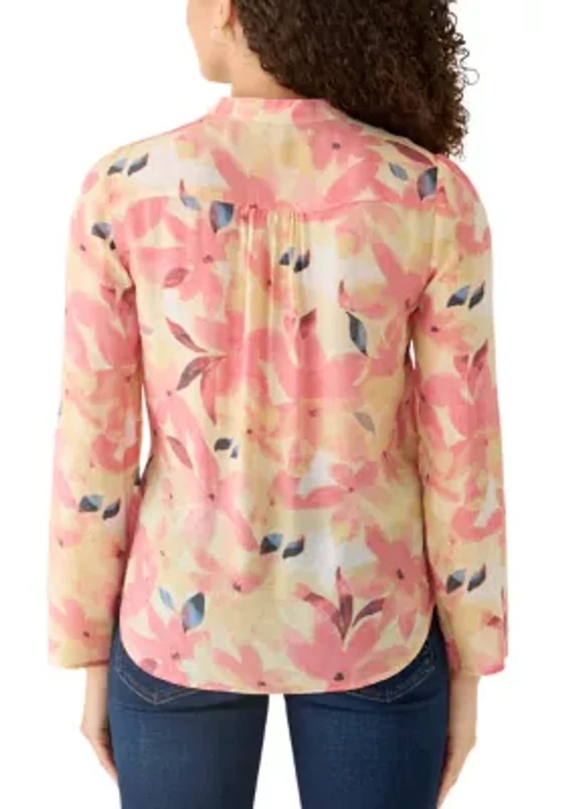 Petite 3/4 Sleeve Pintuck Floral Top