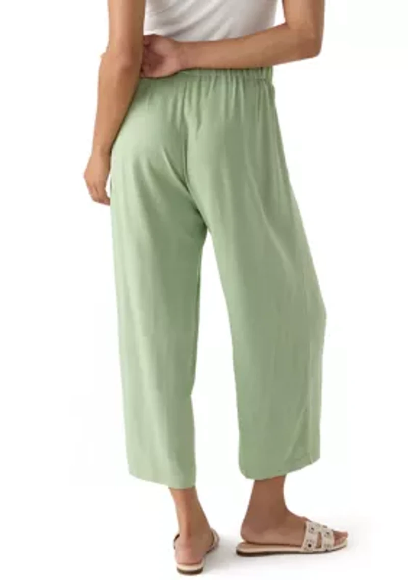 Women's Relaxed Oasis Linen Capri Pants