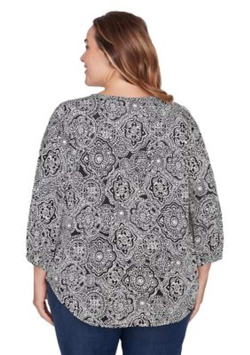 Plus Medallion Puff Printed Knit Top