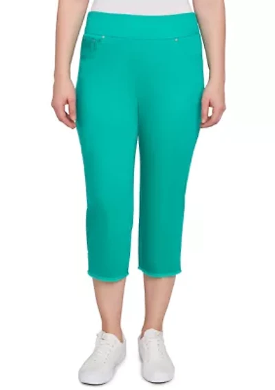 Petite Soft Denim Pull On Fringe Capri Pants