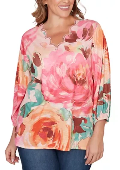 Plus Scalloped Neck Bold Floral Knit Top