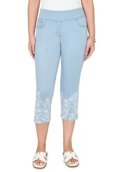 Women's Printed Hem Denim Capri Pants