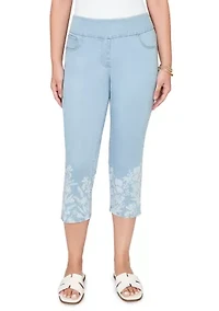 Women's Printed Hem Denim Capri Pants