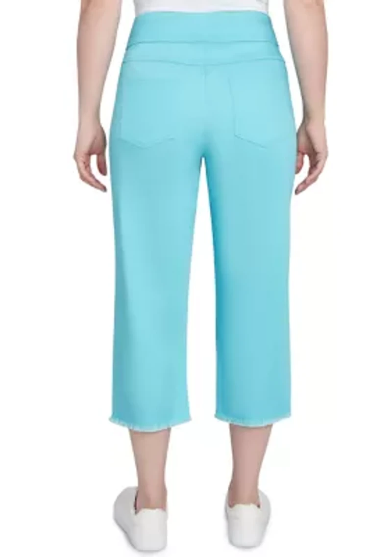 Petite Oasis Pull On Fringe Denim Capri Pants