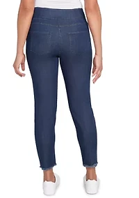 Petite Comfort Stretch Pull-On Jeans