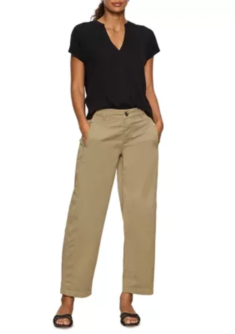 Women's Notched Muscle Top