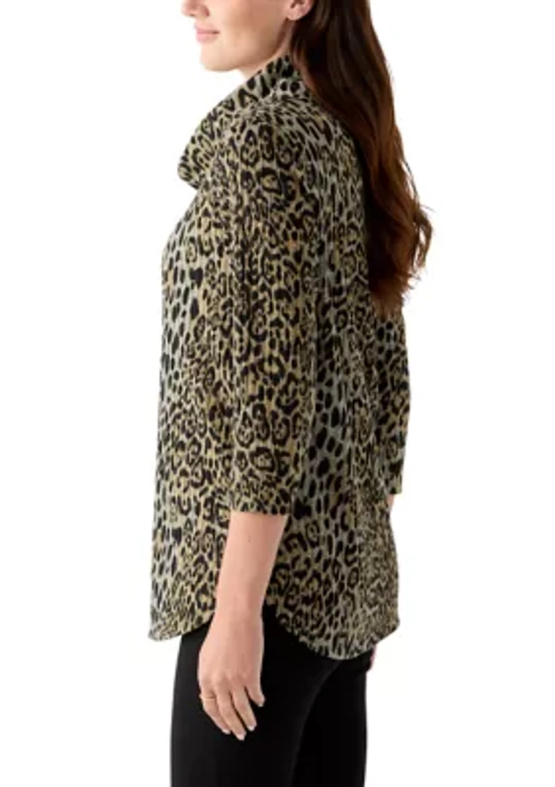 Women's 3/4 Sleeve Cowl Neck Hacci Top