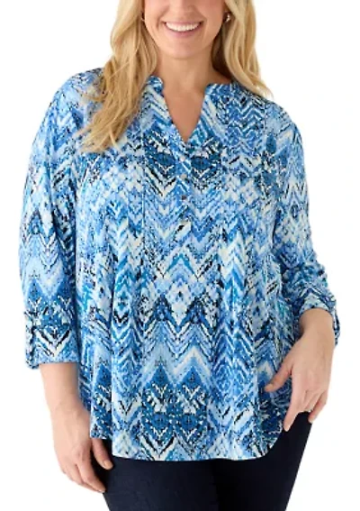 Plus 3/4 Sleeve Roll-Tab Henley Shirt