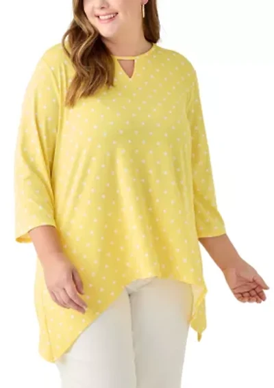 Plus 3/4 Sleeve Sharkbite Hem Tunic