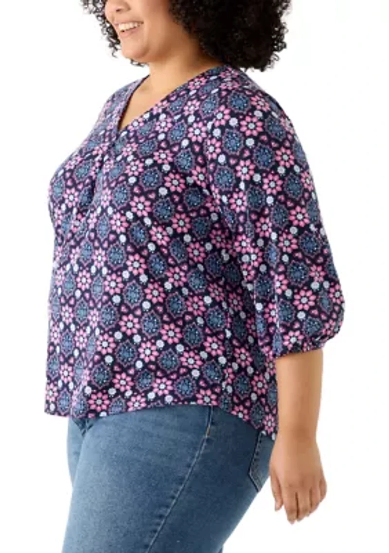 Plus 3/4 Sleeve V-Neck Pleated Blouse