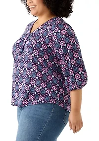 Plus 3/4 Sleeve V-Neck Pleated Blouse