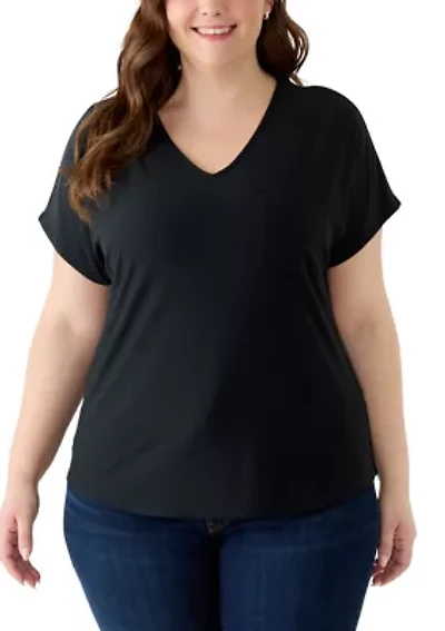 Plus Solid V-Neck Pocket T-Shirt