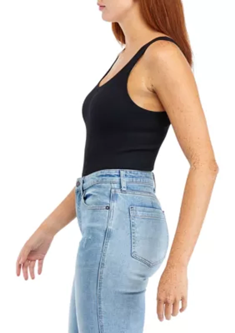 Juniors' Seamless Ribbed Knit V-Neck Bodysuit