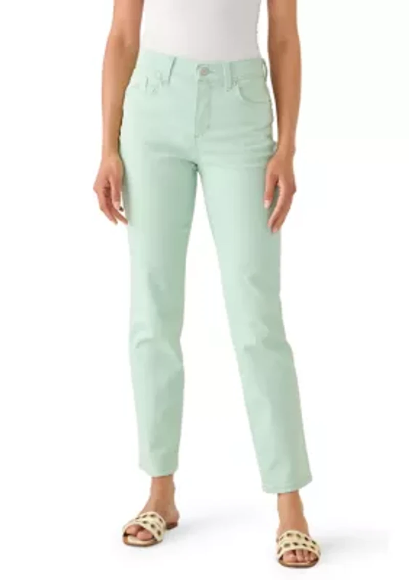 Women's Amanda Classic Fit Short Jeans