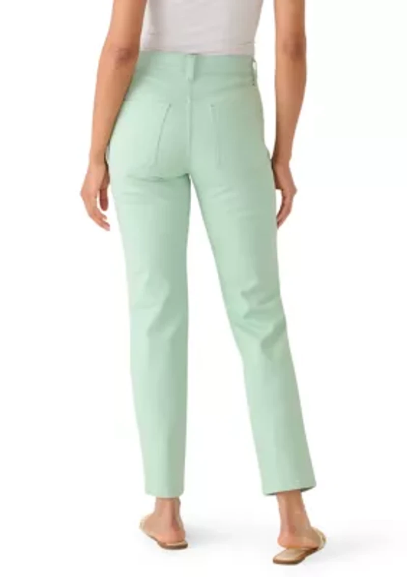 Women's Amanda Classic Fit Short Jeans