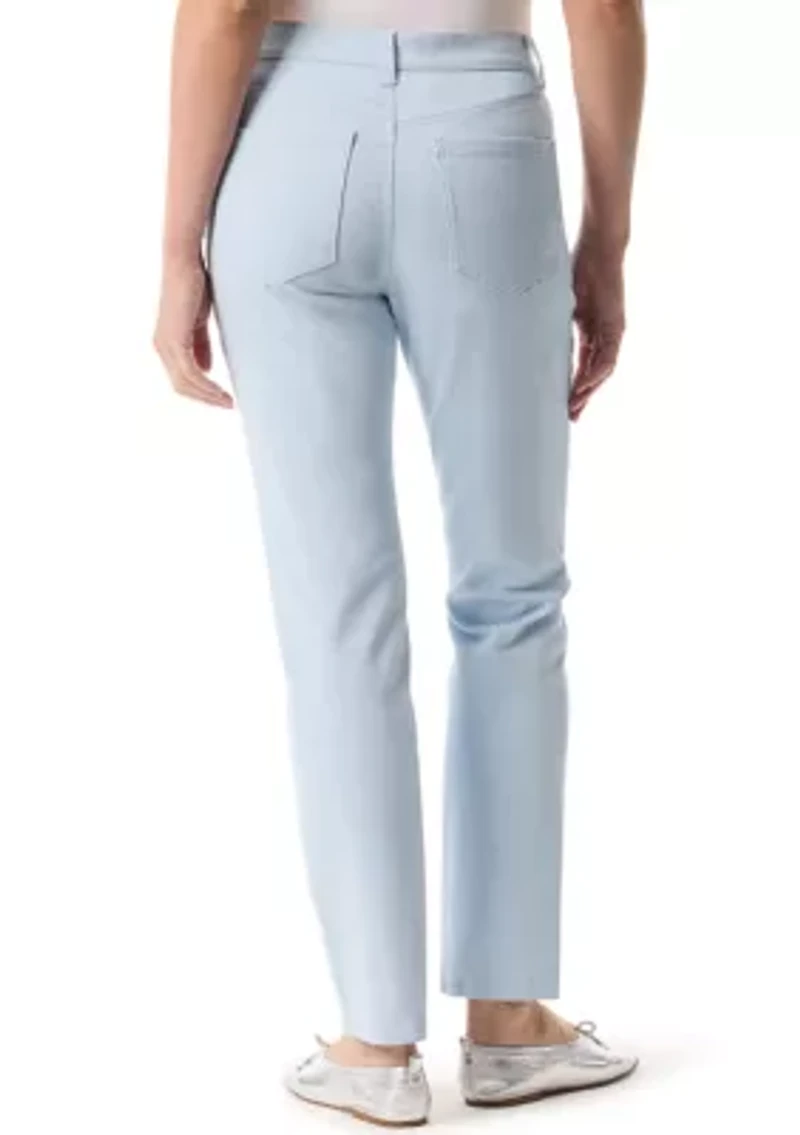 Women's Amanda Classic Fit Short Jeans