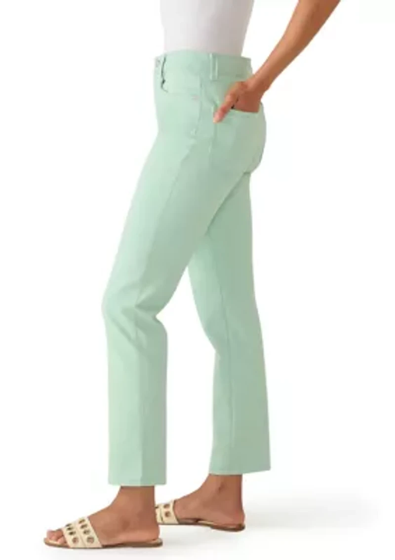 Women's Amanda Classic Fit Short Jeans