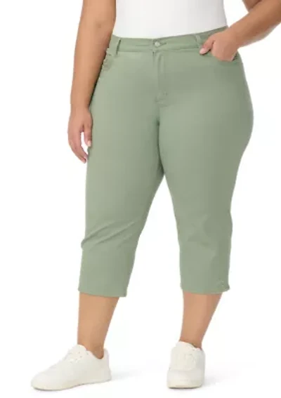 Plus Amanda Capri Pants