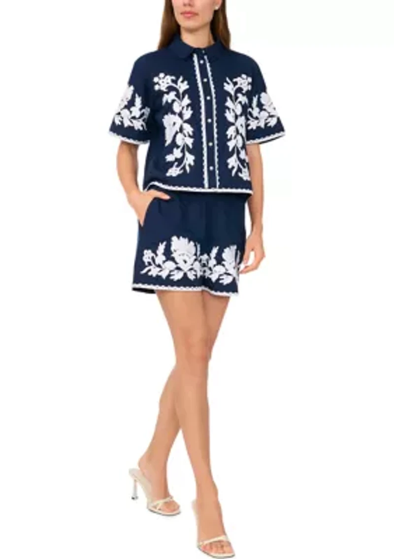 Petite Relaxed Floral Embroidered Blouse