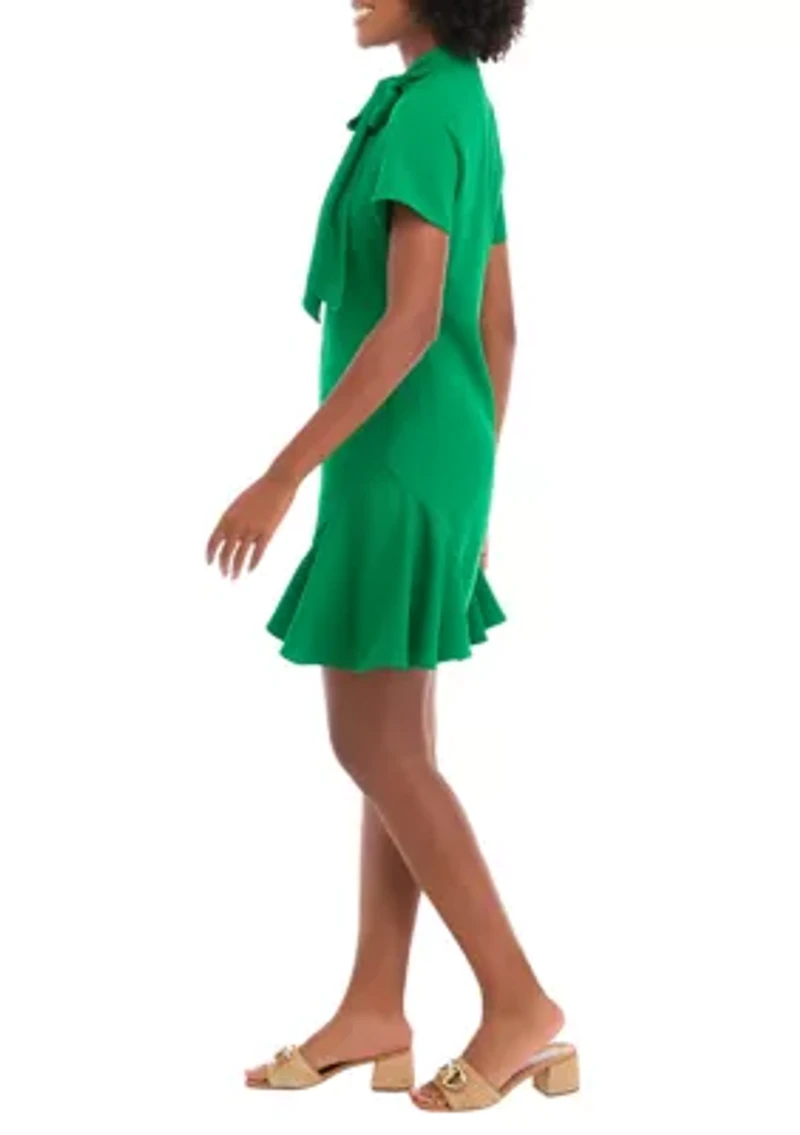 Petite Short Sleeve A-Line Dress with Bow