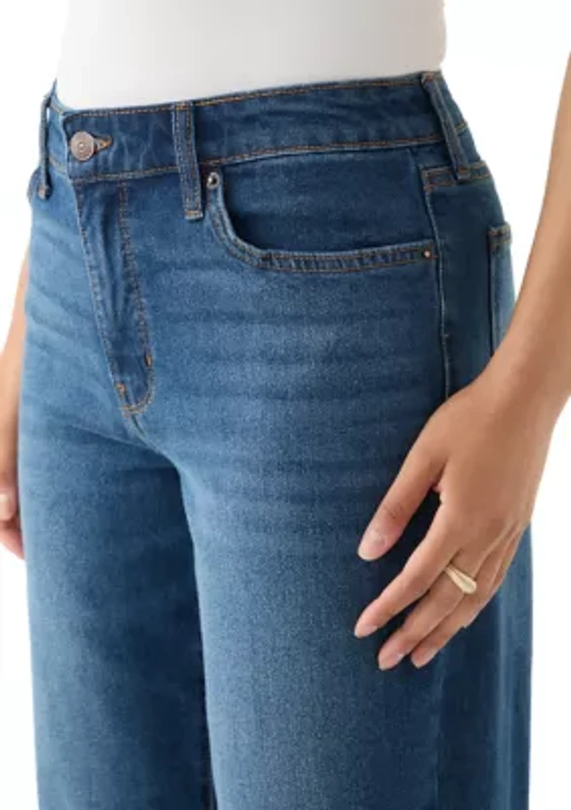 Women's Mid Rise Cuffed Cropped Flare Jeans