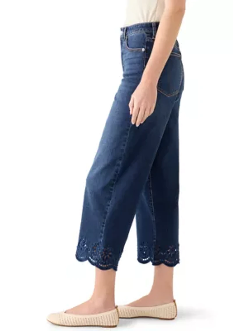 Women's Scallop Hem Cropped Jeans