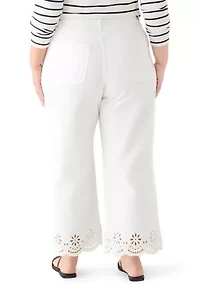 Plus Scallop Hem Cropped Jeans