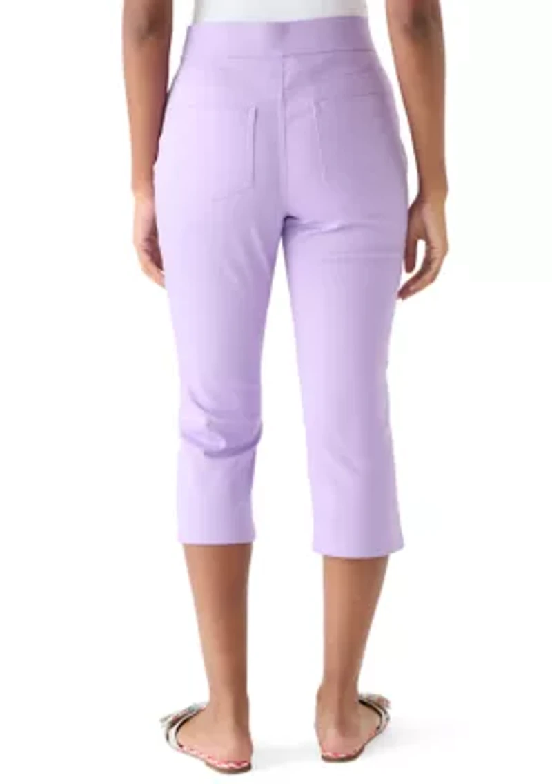 Women's Relaxed Fit Capri Pants