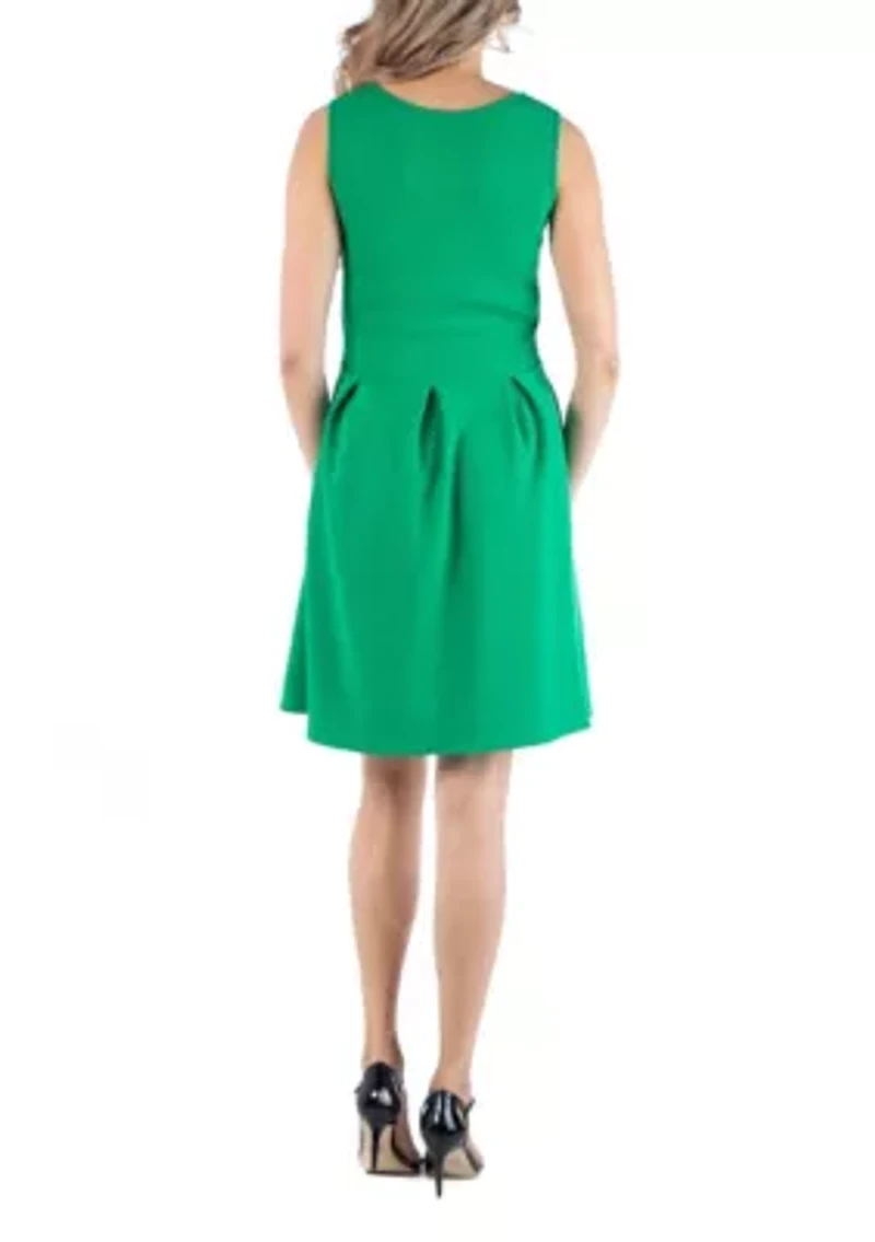 Sleeveless Pleated Maternity Dress with Pockets