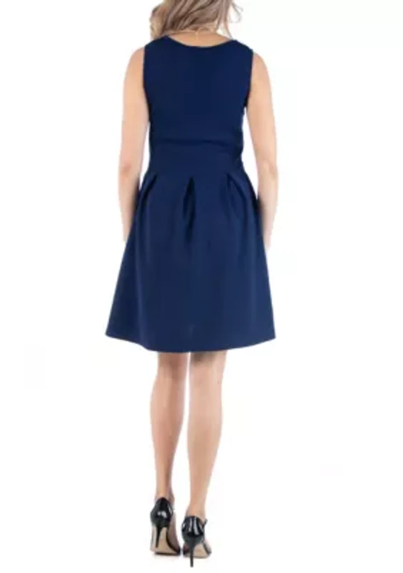 Sleeveless Pleated Maternity Dress with Pockets