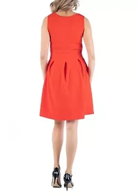 Sleeveless Pleated Maternity Dress with Pockets