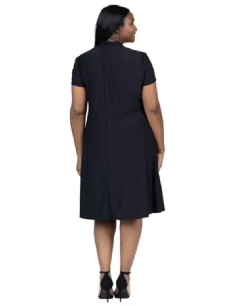 Plus Short Sleeve Knee Length V Neck Rouched Wrap Dress