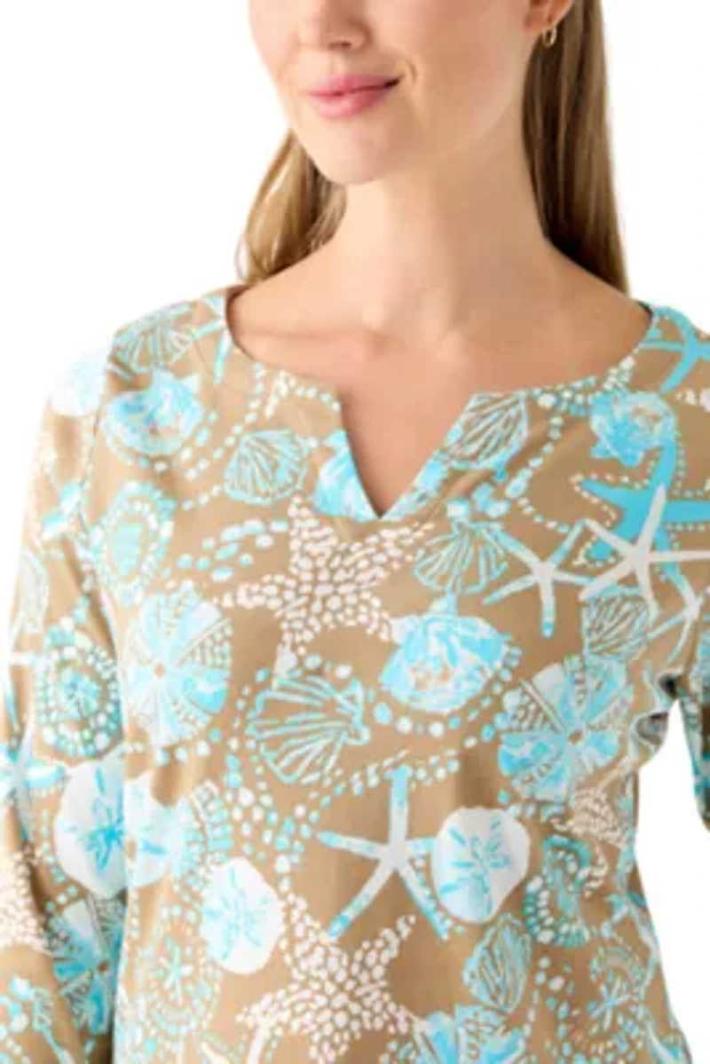 Petite 3/4 Sleeve Split Neck Allover Print Top