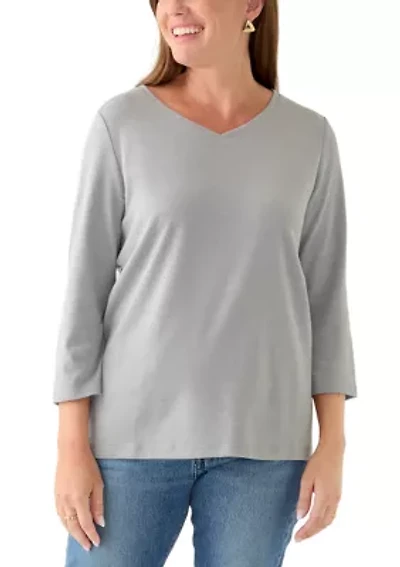 Petite 3/4 Sleeve V-Neck Top