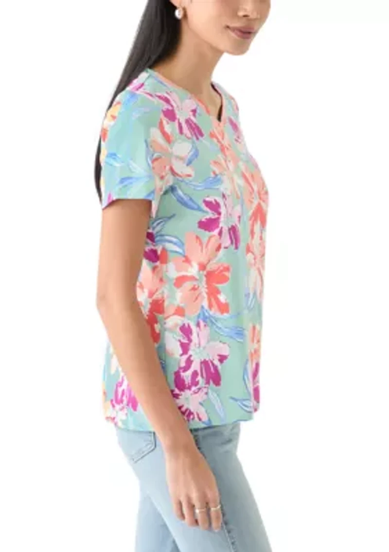 Petite Short Sleeve V-Neck Printed T-Shirt